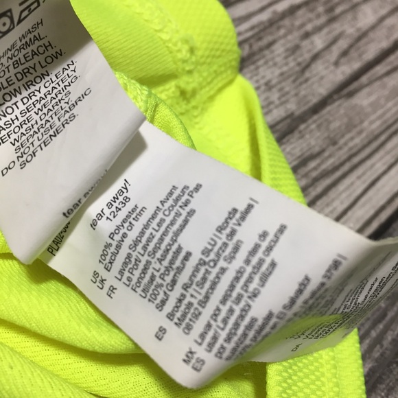 Brooks Long Sleeve Shirt Men’s S Neon Yellow UW Huskies Dawg Dash 2021 - Picture 6 of 7